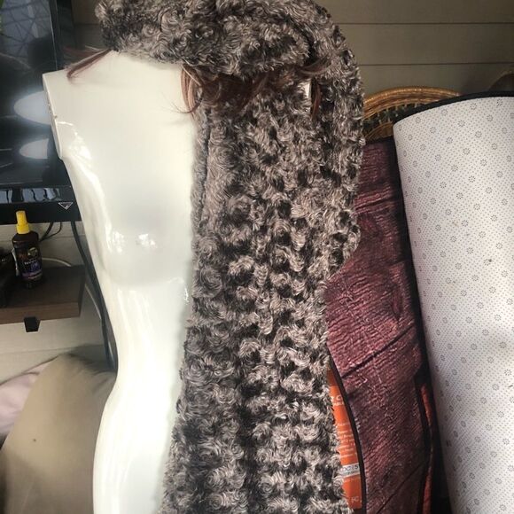 Kenneth Cole scarf - Picture 8 of 8